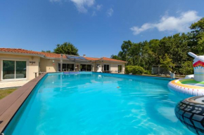 Familiale sur 3000m2 avec piscine